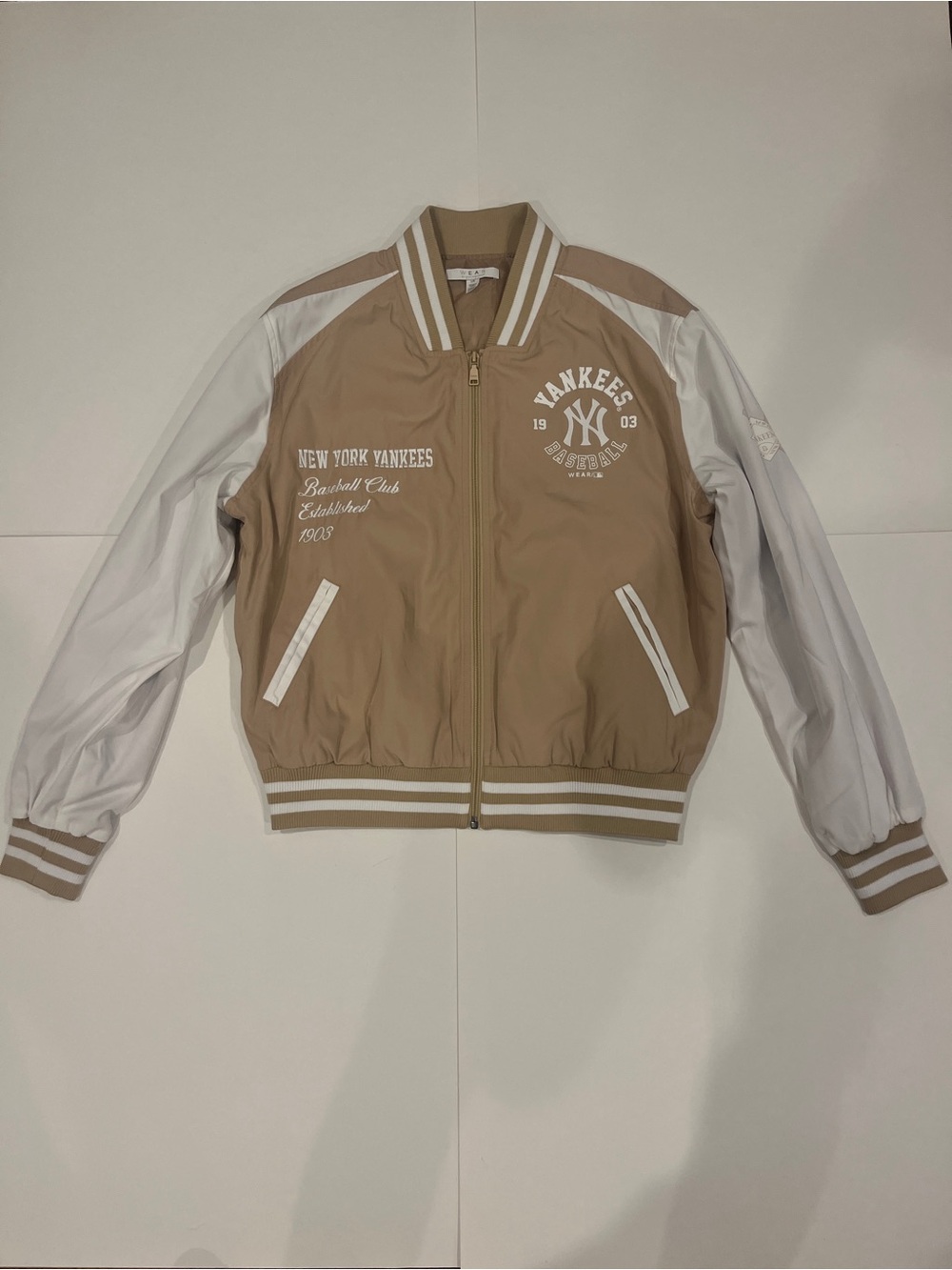 New York Yankees Beige and White Varsity Jacket Women’s Large